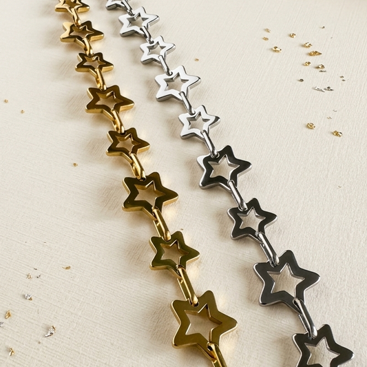 Silver (or gold) metal star bracelet, minimalist and bold.
